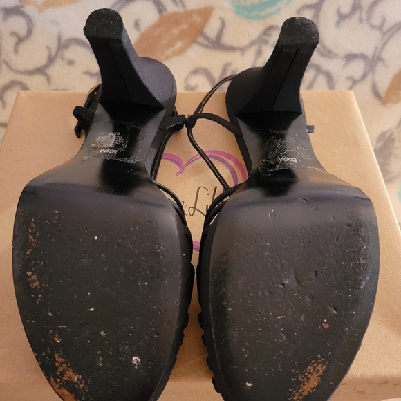 Sam & Libby 8.5M Black Strappy Heels - Picture 5 of 7